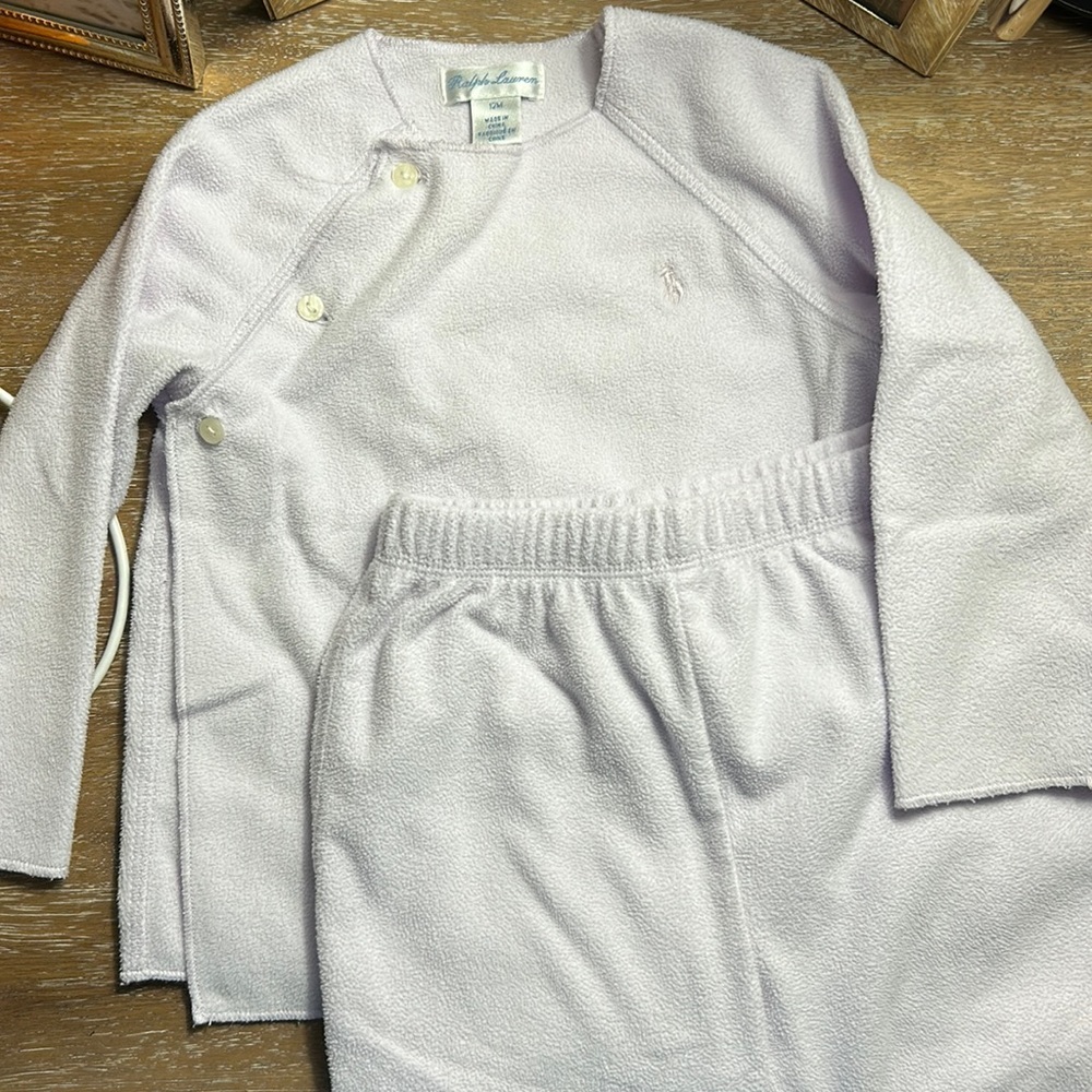 Ralph Lauren cozy two piece set!  Great condition!  Size 12 month.